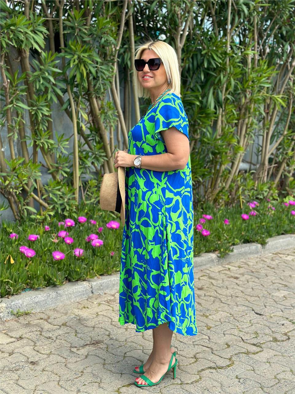 Anita – Zarif Çiçek Desenli Elbise