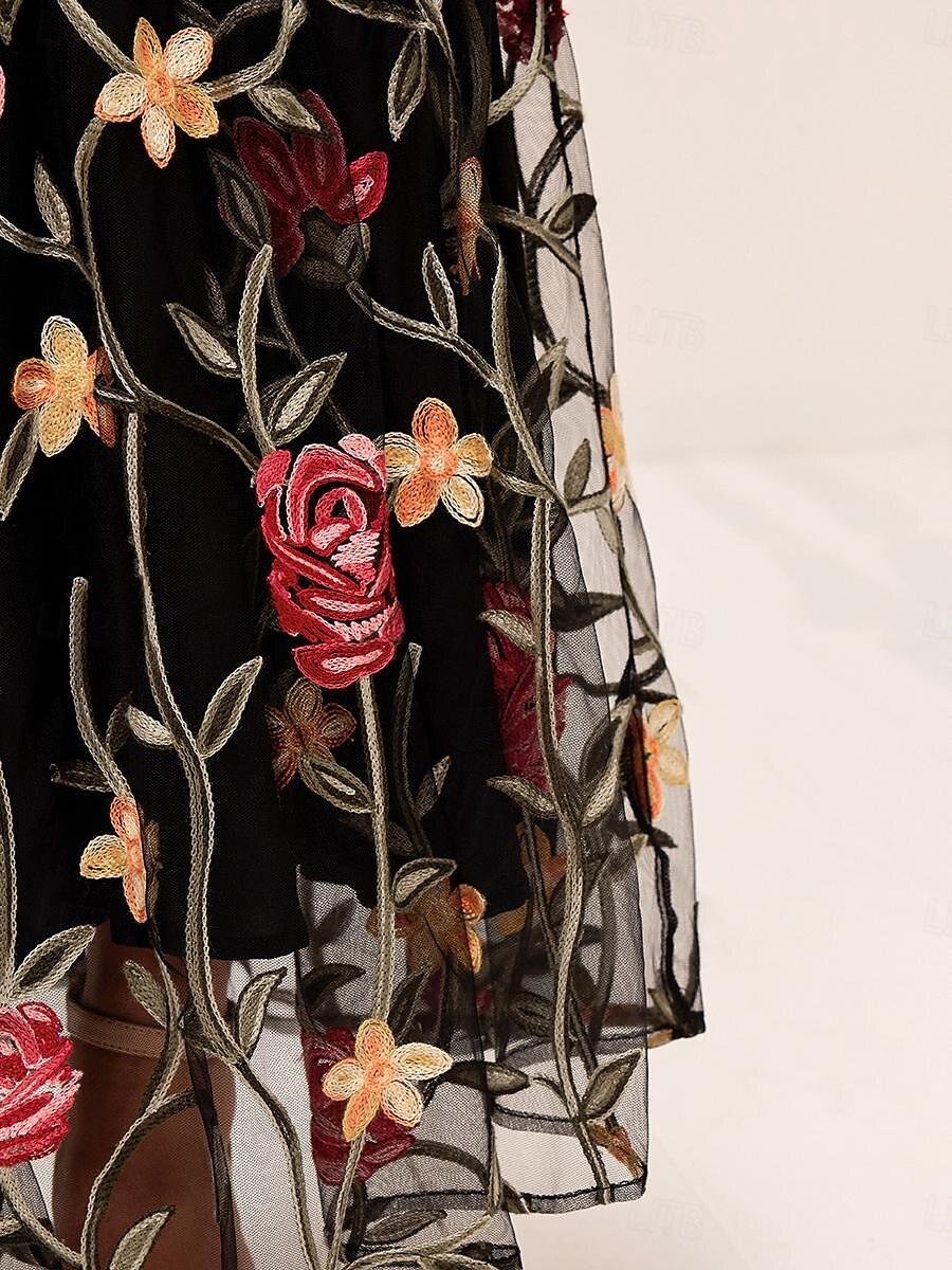 Nakış Detaylı Çiçekli Dantelli Maxi Elbise